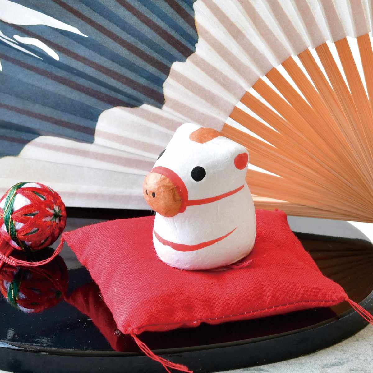 ※座布団は商品には含まれません。