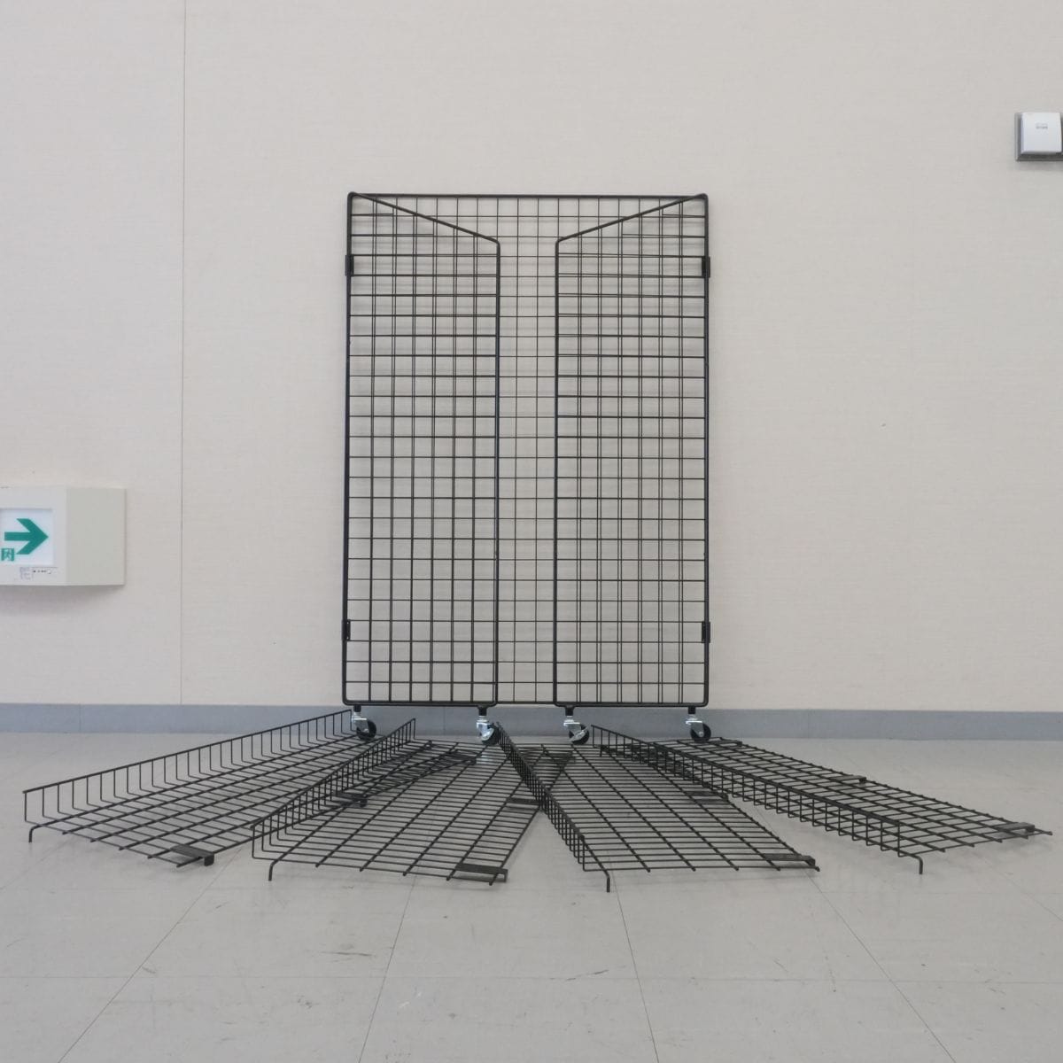 (2) 折りたたんだ状態