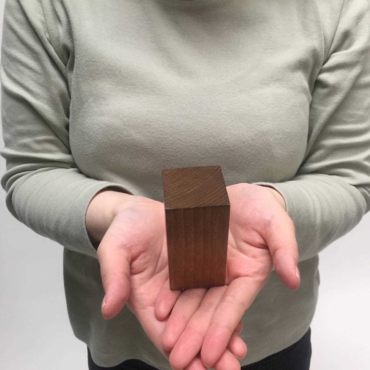 木製ディスプレイブロック ブラウン H4cm