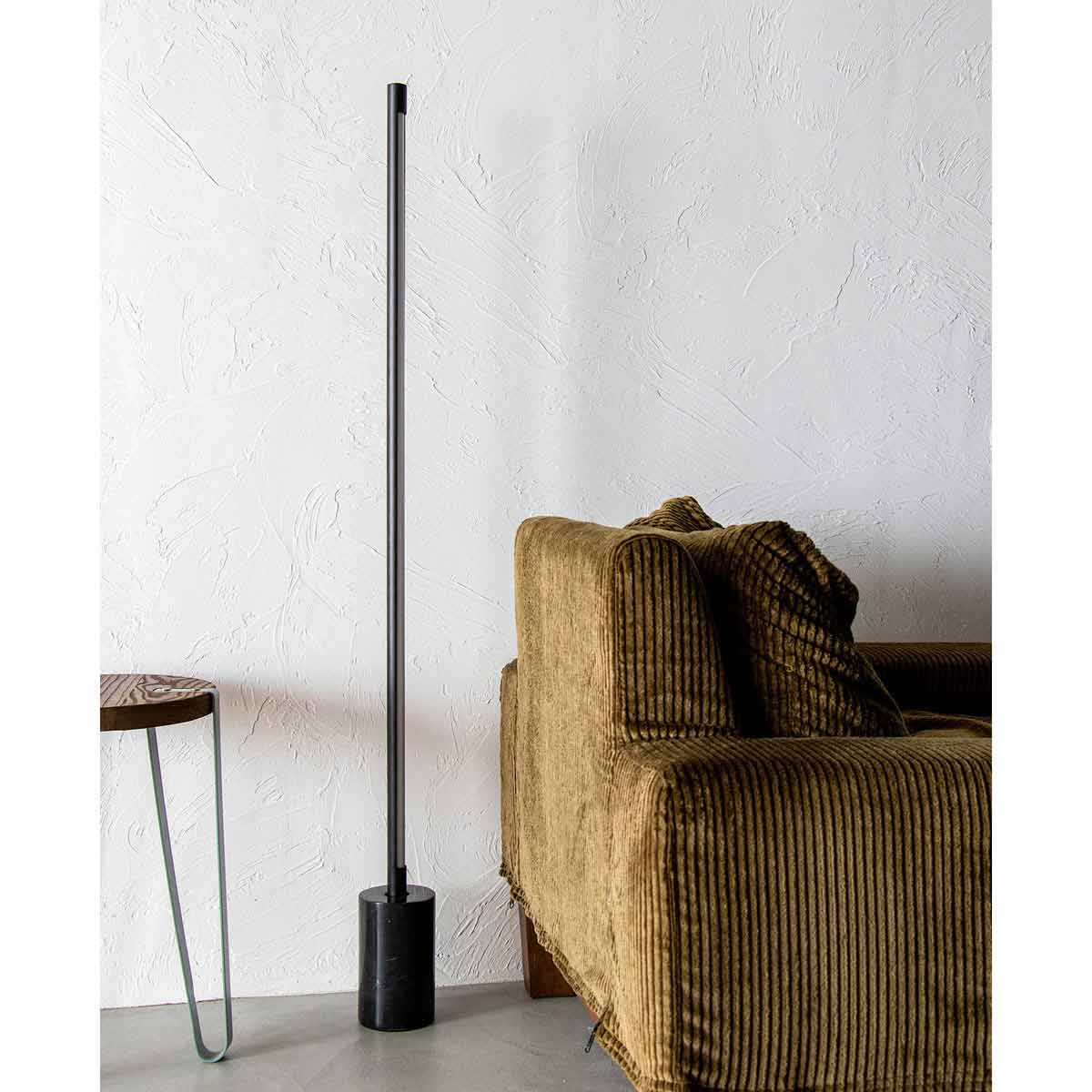 (4)縦置きベースセット ブラック 使用例