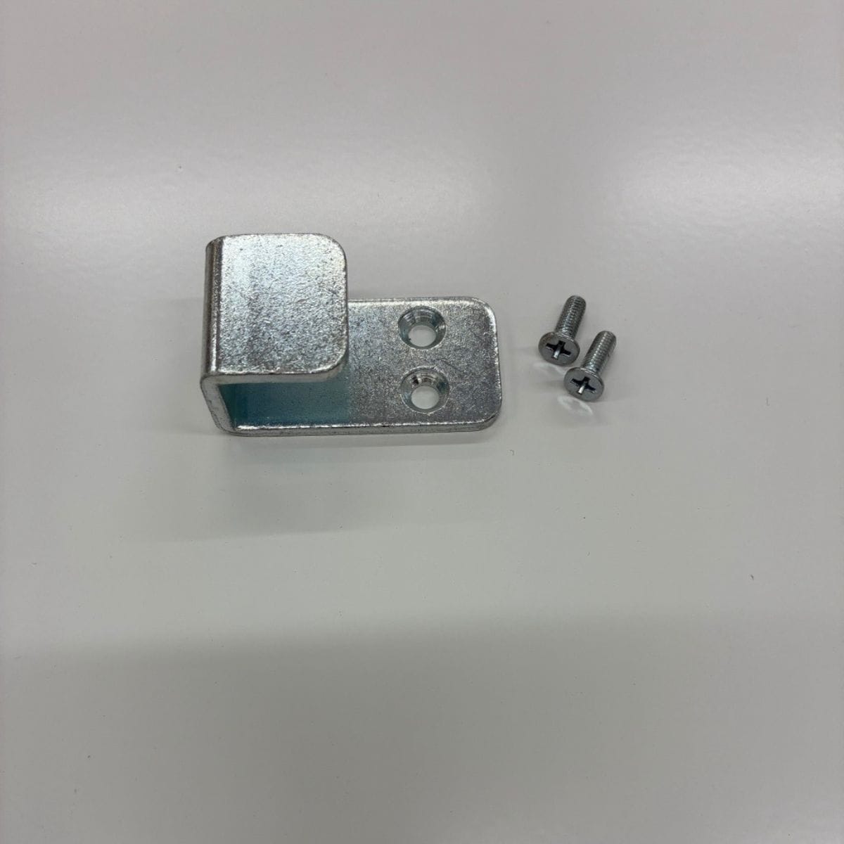 (4)角バー取付用 コの字金具