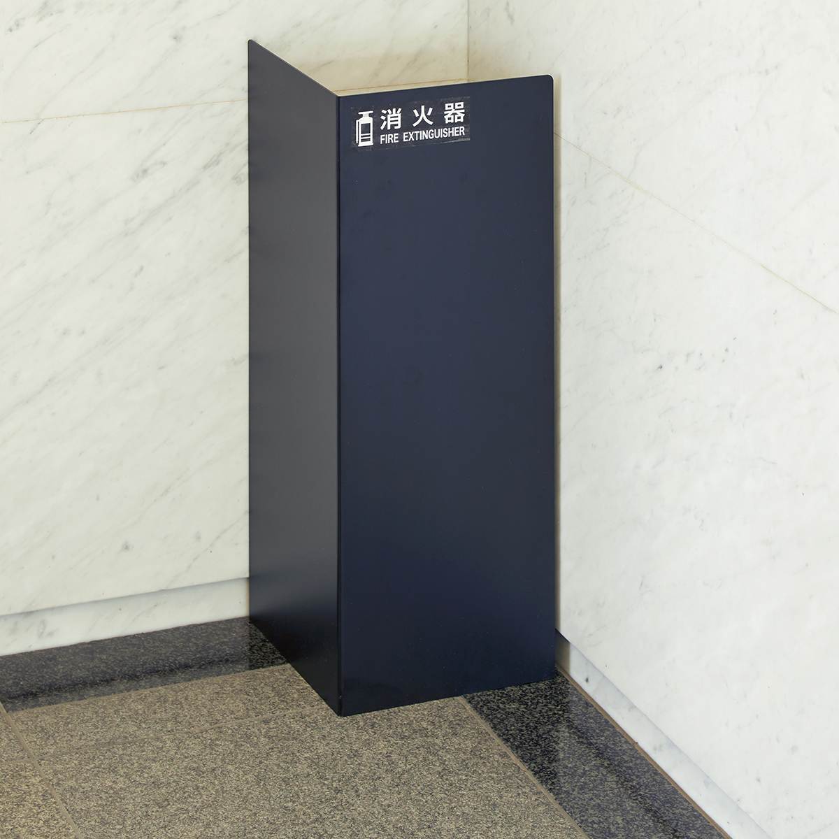 (2)ブラック