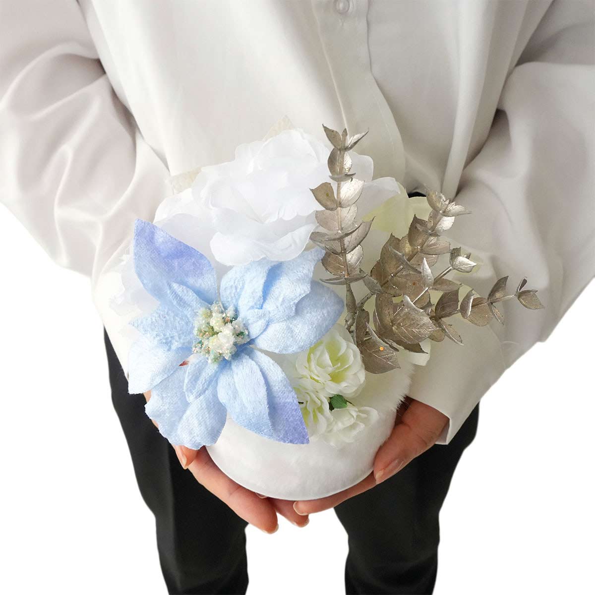 ホワイトポインセチア造花ファーアレンジ高さ16cm