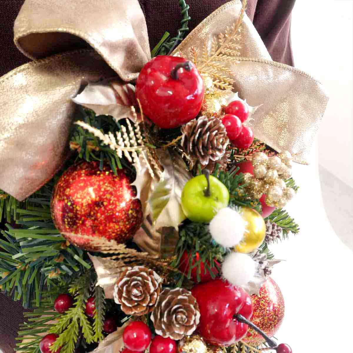 (1)レッド 部分アップ