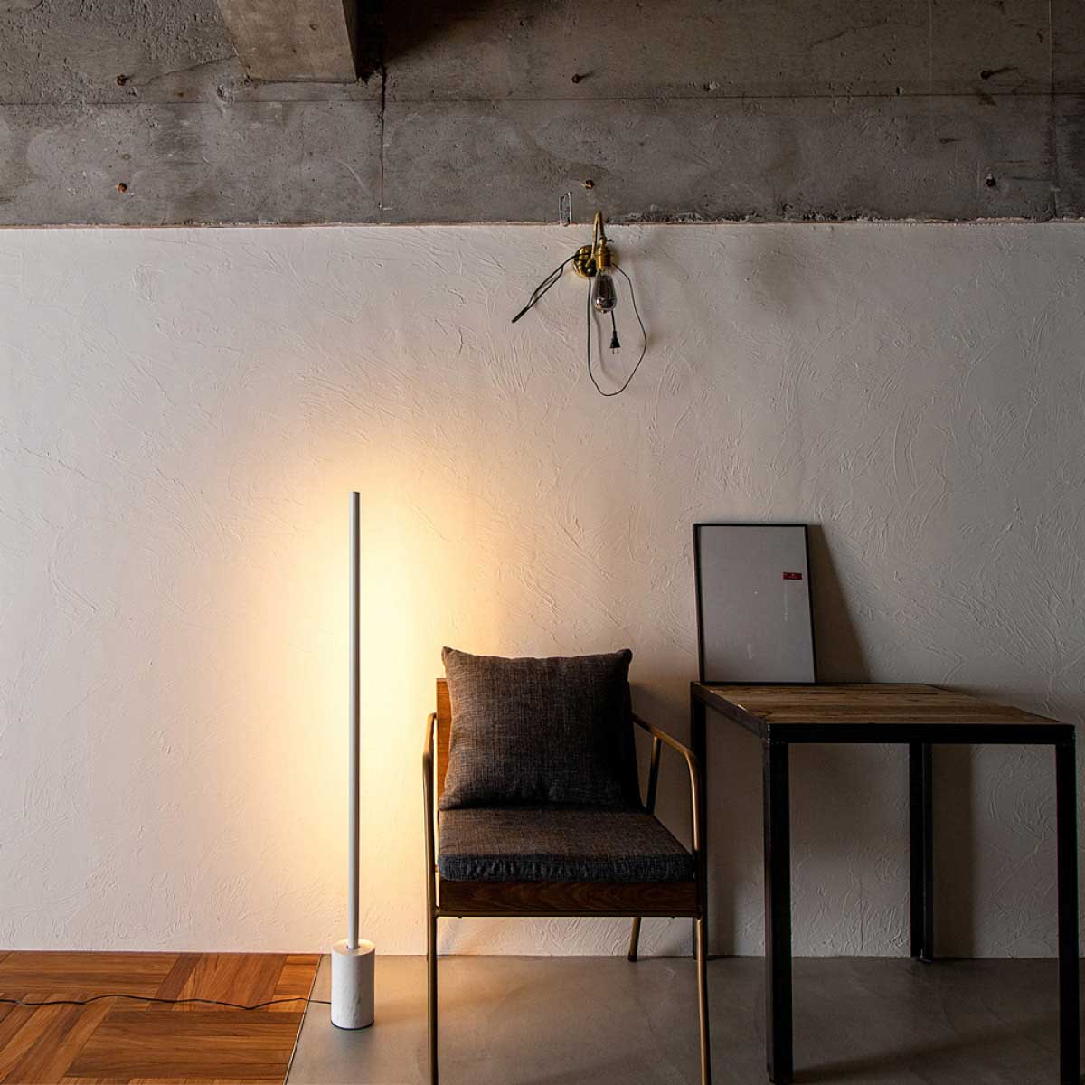 (3)縦置きベースセット ホワイト 使用例