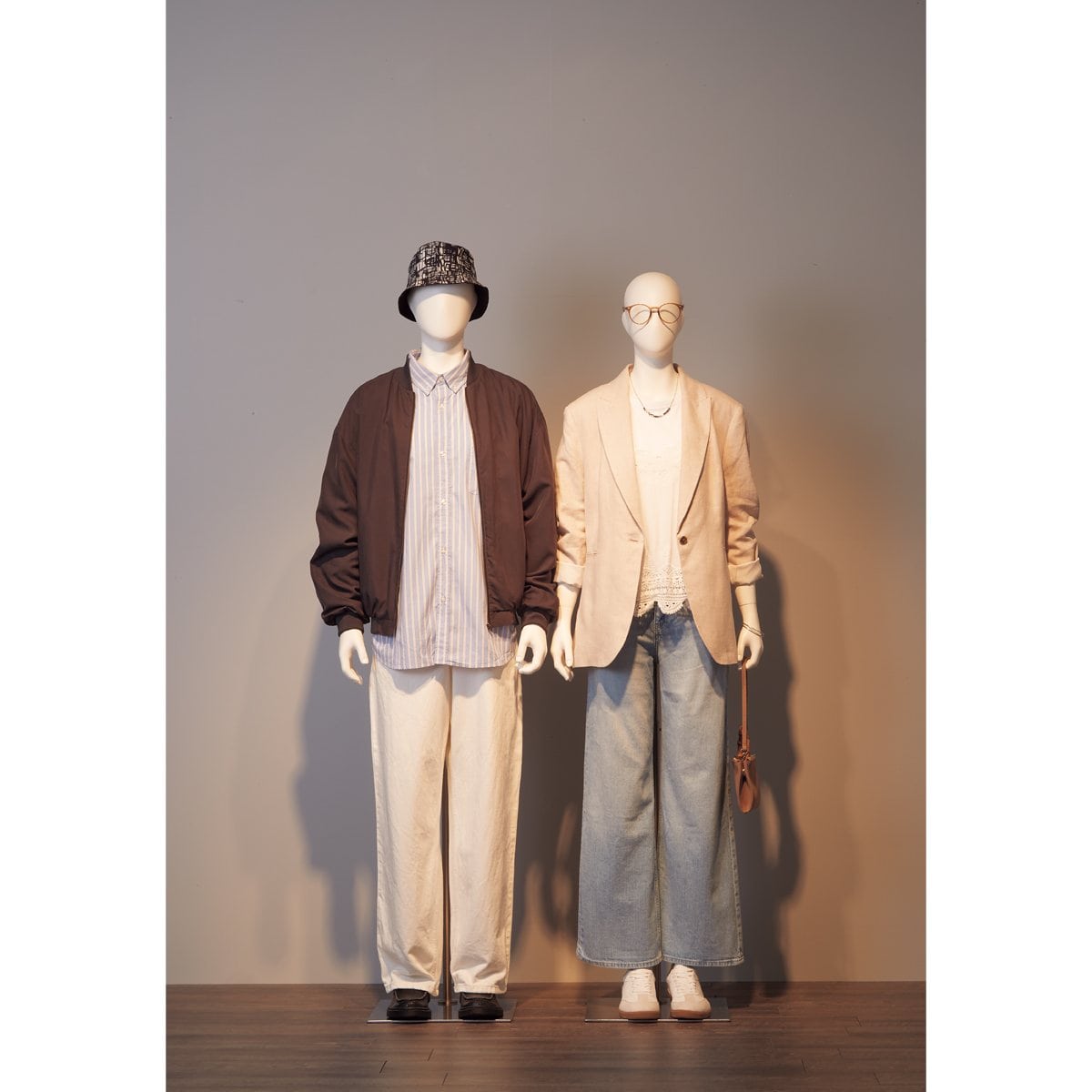 使用例 (※右はABS婦人腰受マネキン 別売)