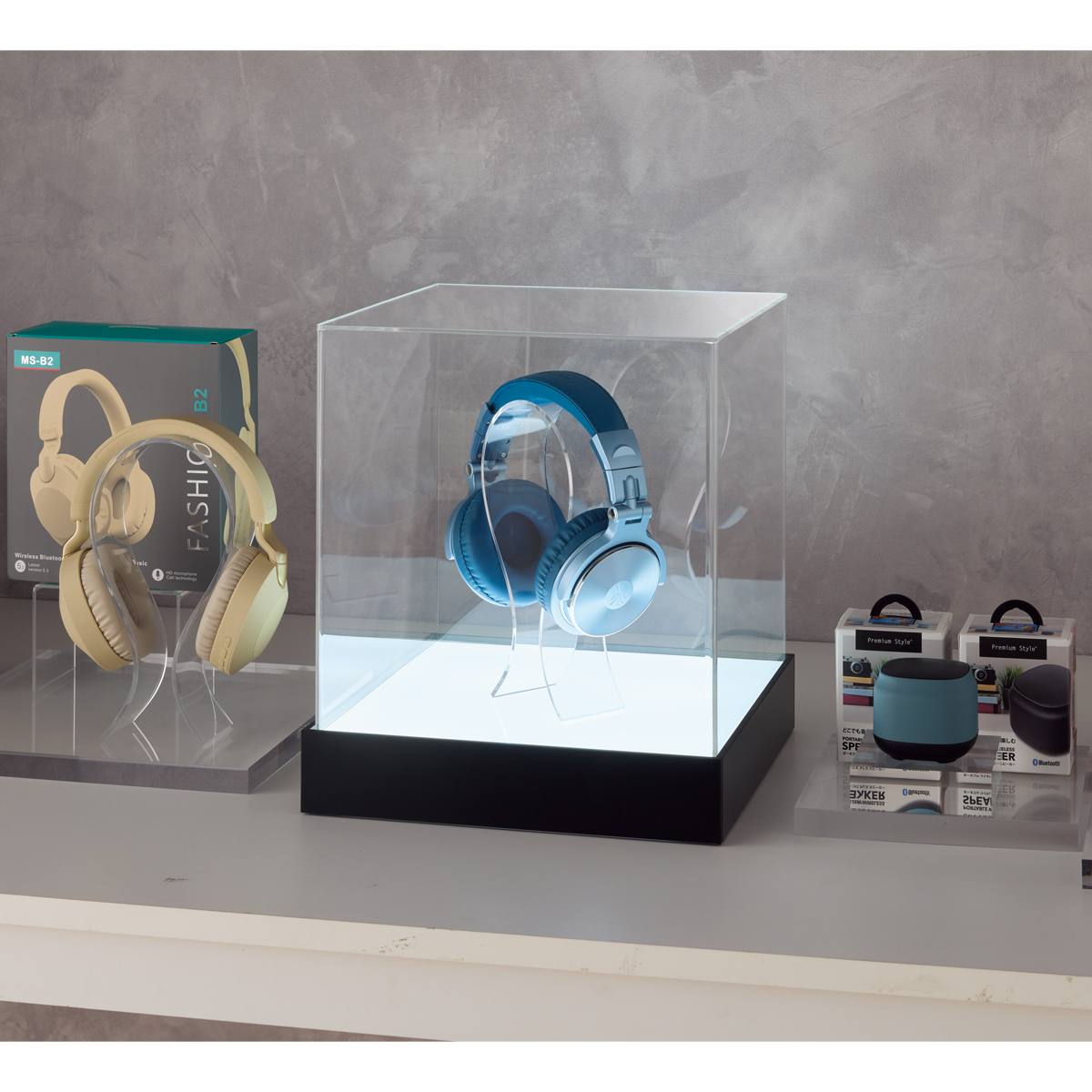 使用例 ※ステージ上のアクリルボックスは別売りです