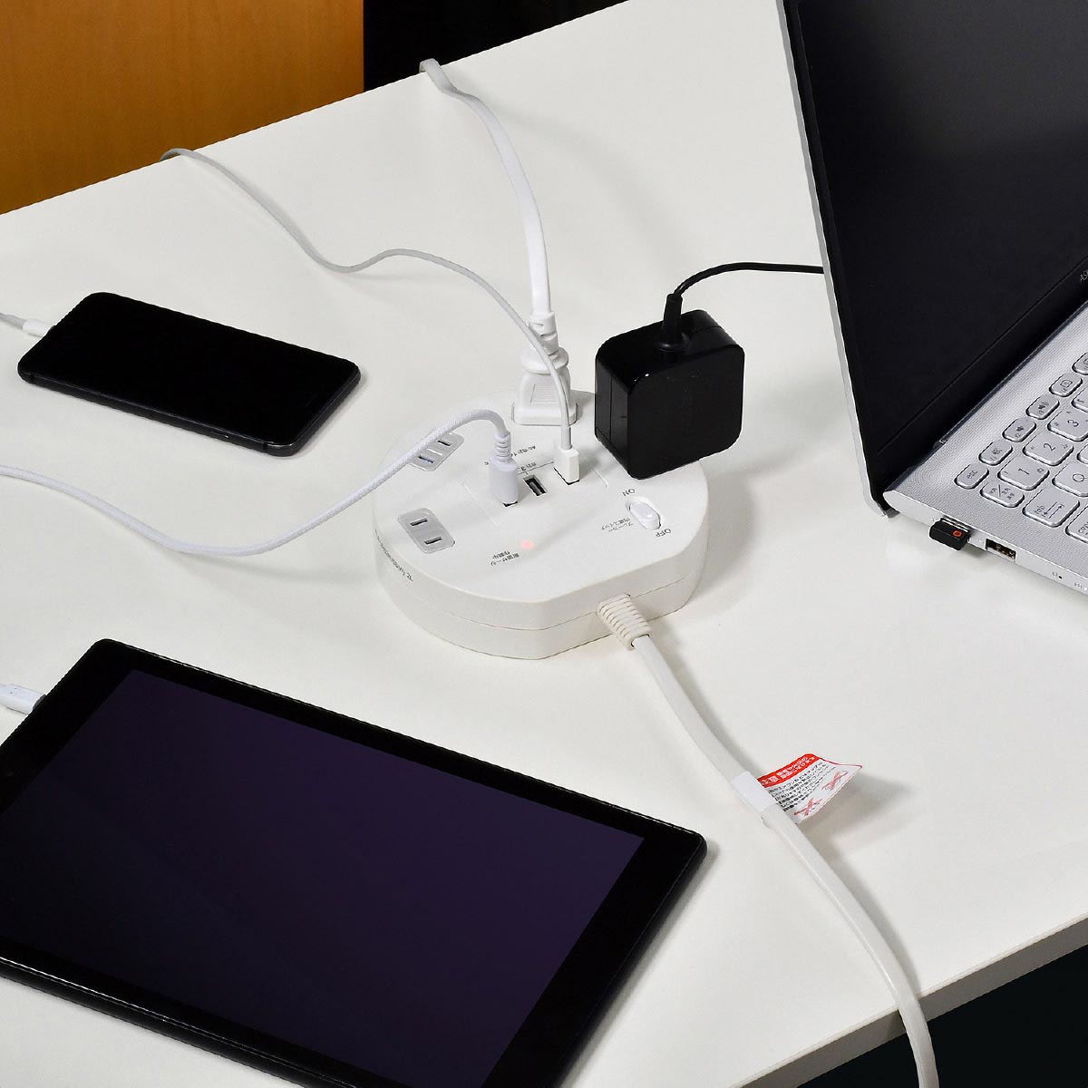 丸形集中スイッチ付タップ(耐雷丸形4P2m USBタップ)