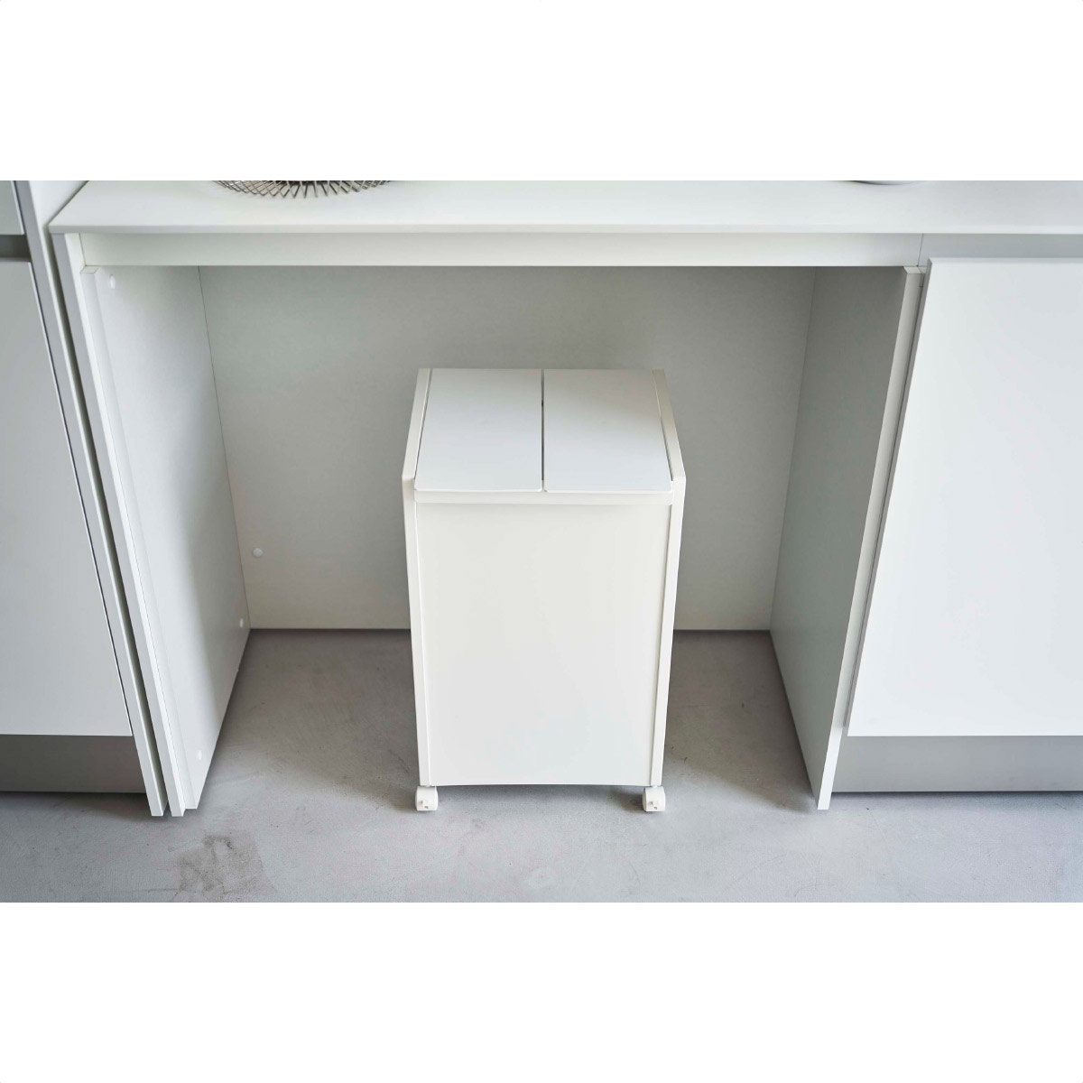 tower 蓋付き目隠し分別ダストワゴン 白 tower 蓋付き目隠し分別ダストワゴン【2分別】（ホワイト）(2