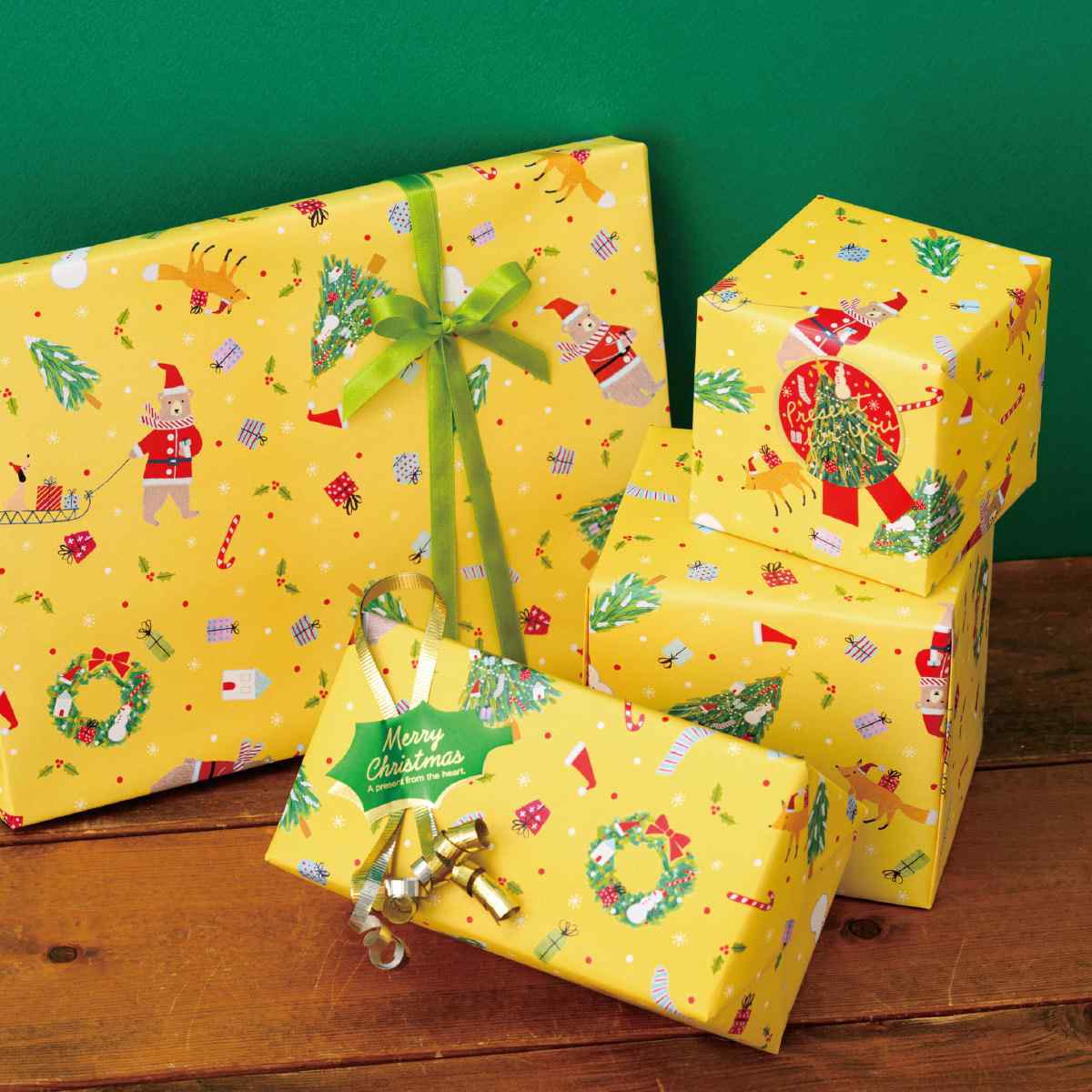 クリスマスベアラー 包装紙50枚 ギフトラッピング プレゼント 個性的 明るい おしゃれ お菓子 スイーツ アパレル 雑貨 ギフトバッグと一緒に 包装紙 新定番 通販 ストア エキスプレス