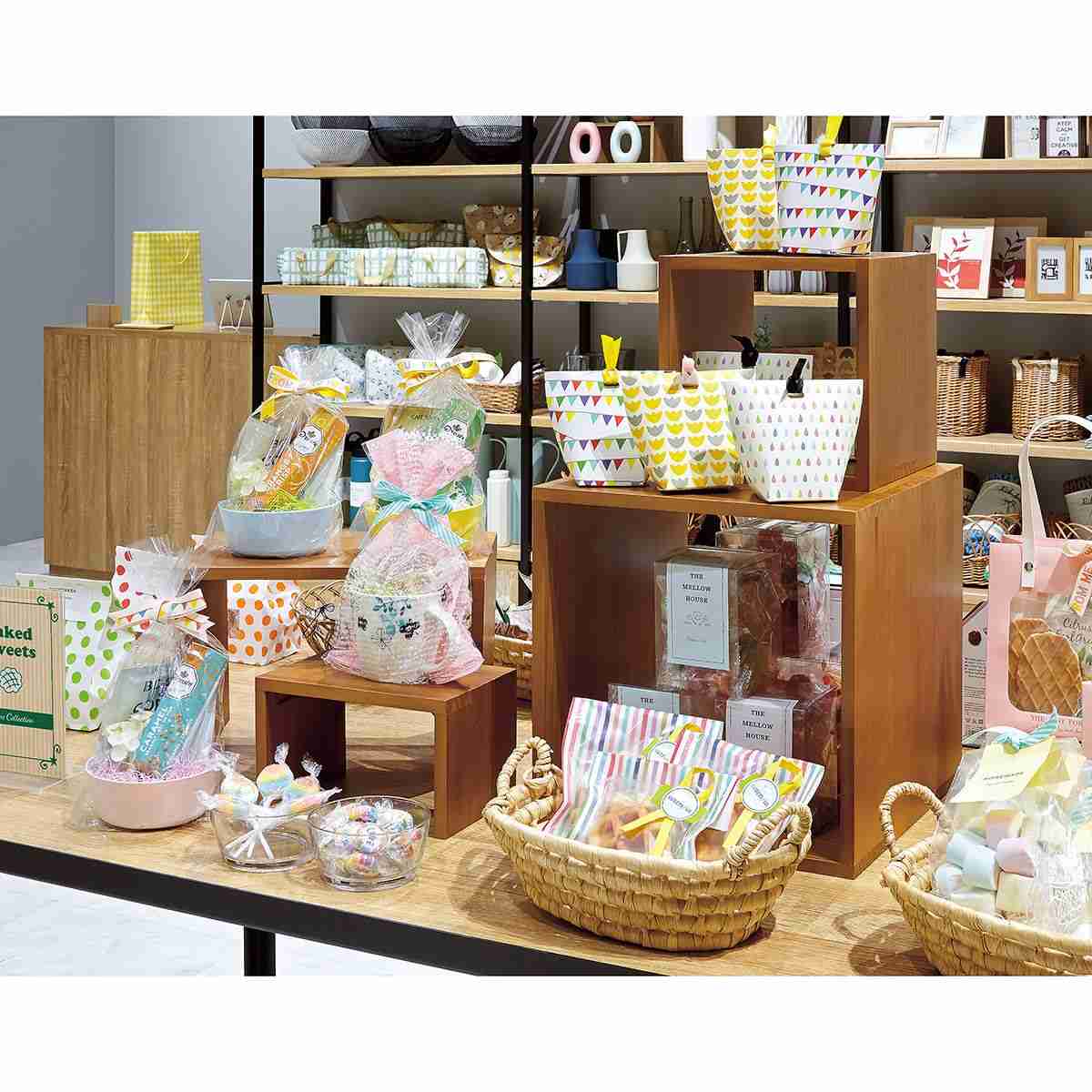 木製コの字ラック パイン集成材 ブラウン 幅20cm ［ストエキ