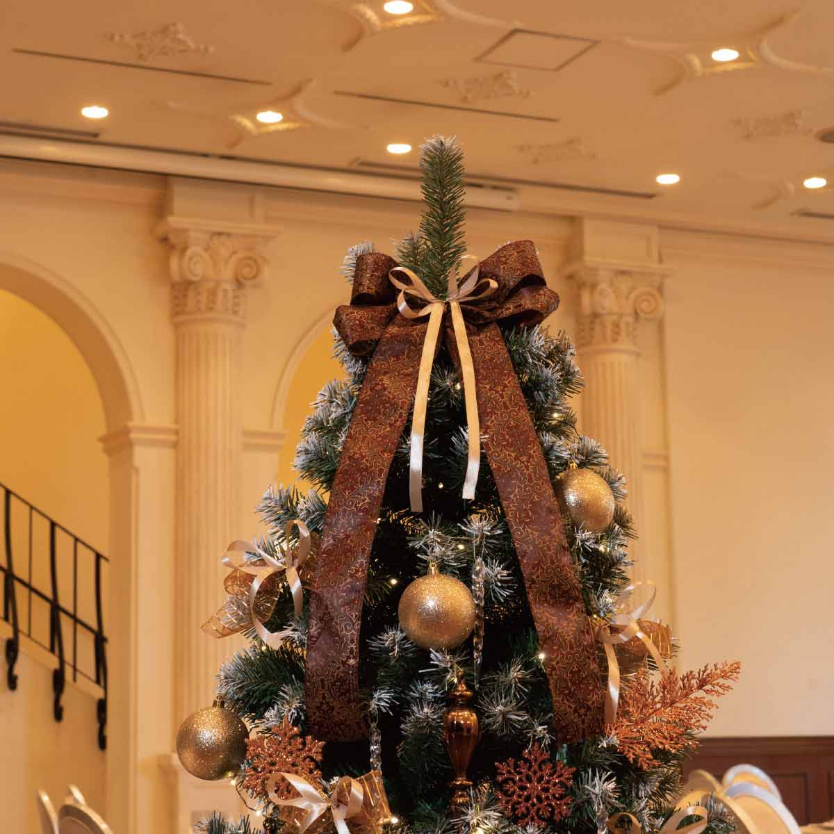 ベース付きデラックスクリスマスツリーセット ゴールド〔ストエキ