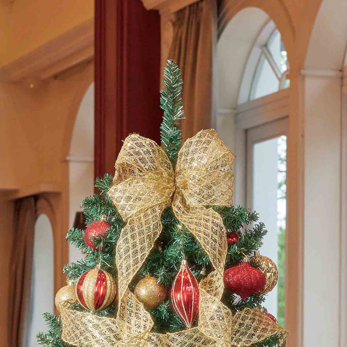 コンチネンタルクリスマスツリーセット ゴールド・レッド［ストエキオリジナル］ 高さ150×幅99cm