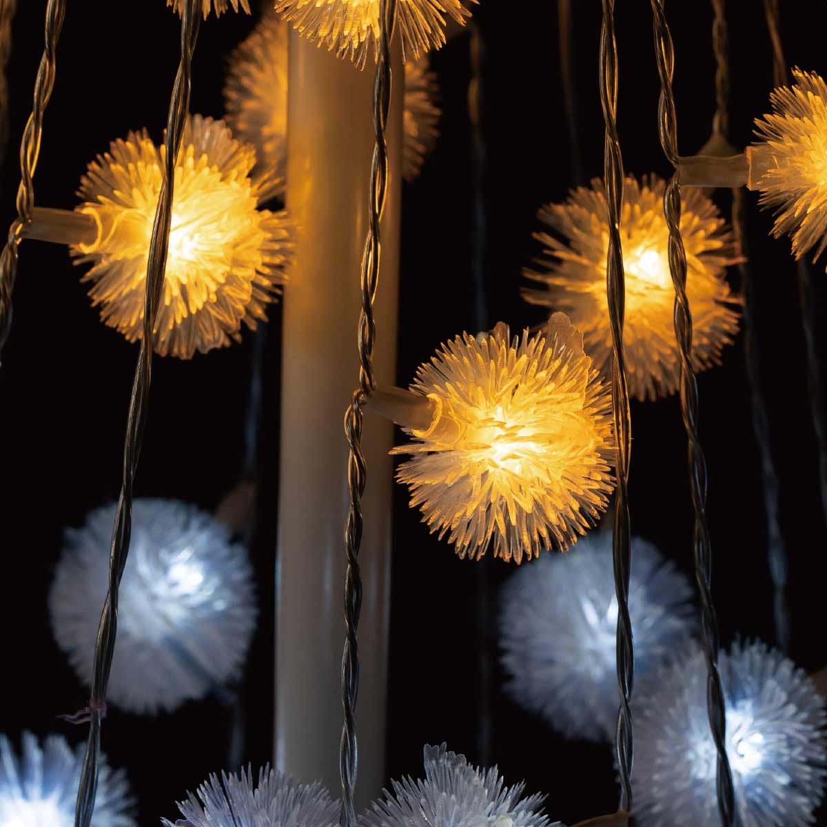 LEDシャイニングタワーライト クリスマスツリーケセランパサラン ゴールド 高さ180cm