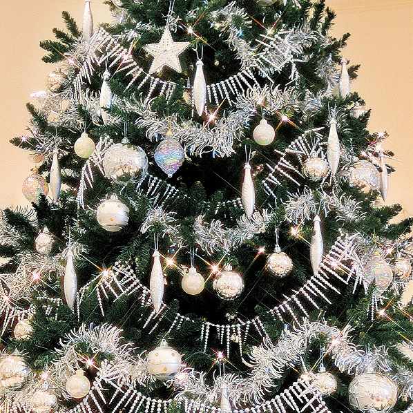 コンチネンタルツリーセット シルバー クリスマスツリー Ledライト付き 通販 ストア エキスプレス コンチネンタルツリーセット シルバー クリスマスツリー Ledライト付き 通販 ストア エキスプレス