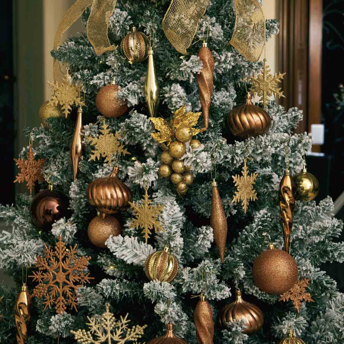 ホワイトクリスマスツリーセット ゴールドオーナメント付き ストエキオリジナル H180xw110cm クリスマス飾り通販 ストエキ