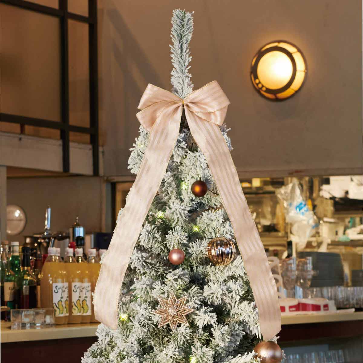 ポットライトクリスマスツリー スノー ［ストエキオリジナル］ 高さ150×幅83cm