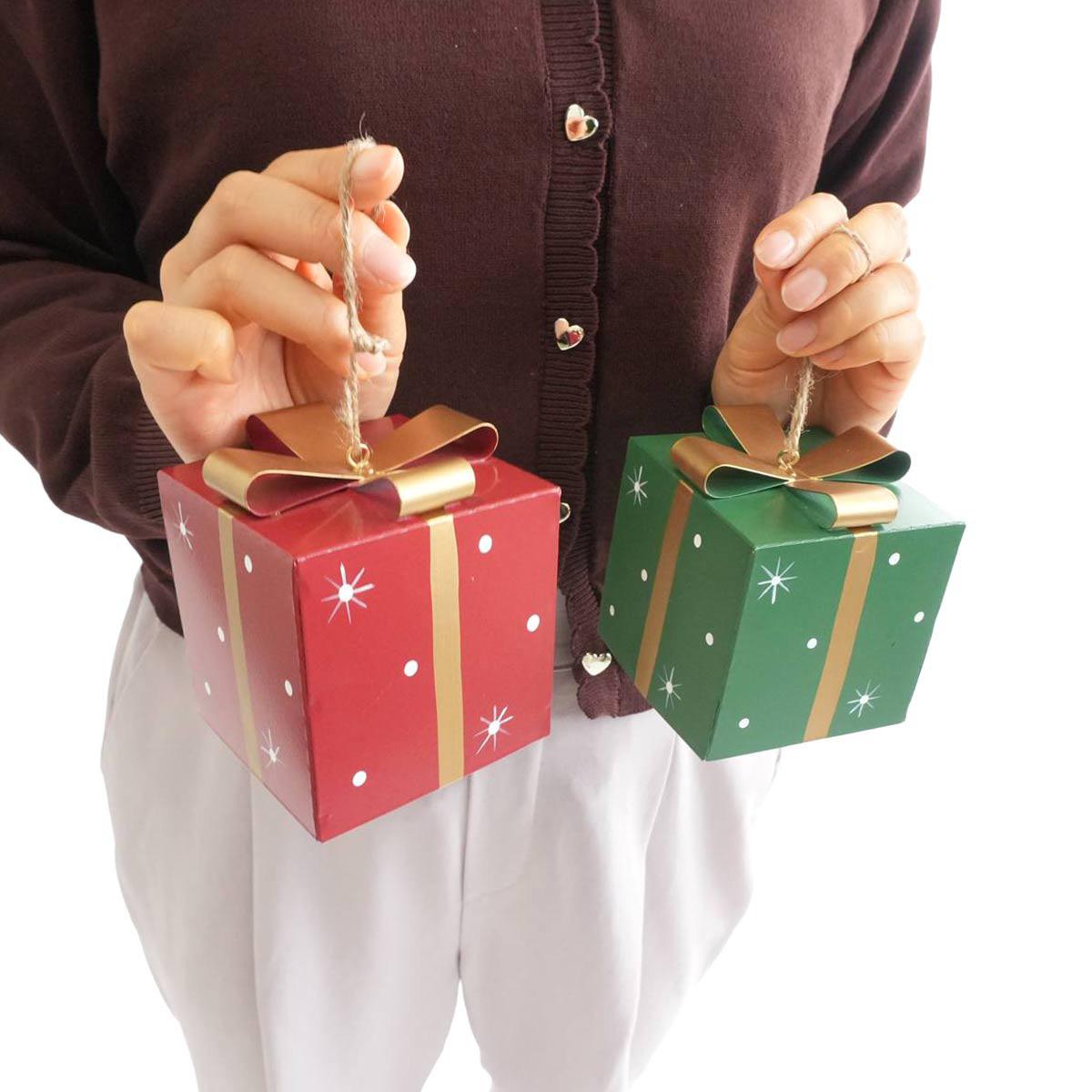 ブリキ ギフトボックス レッド