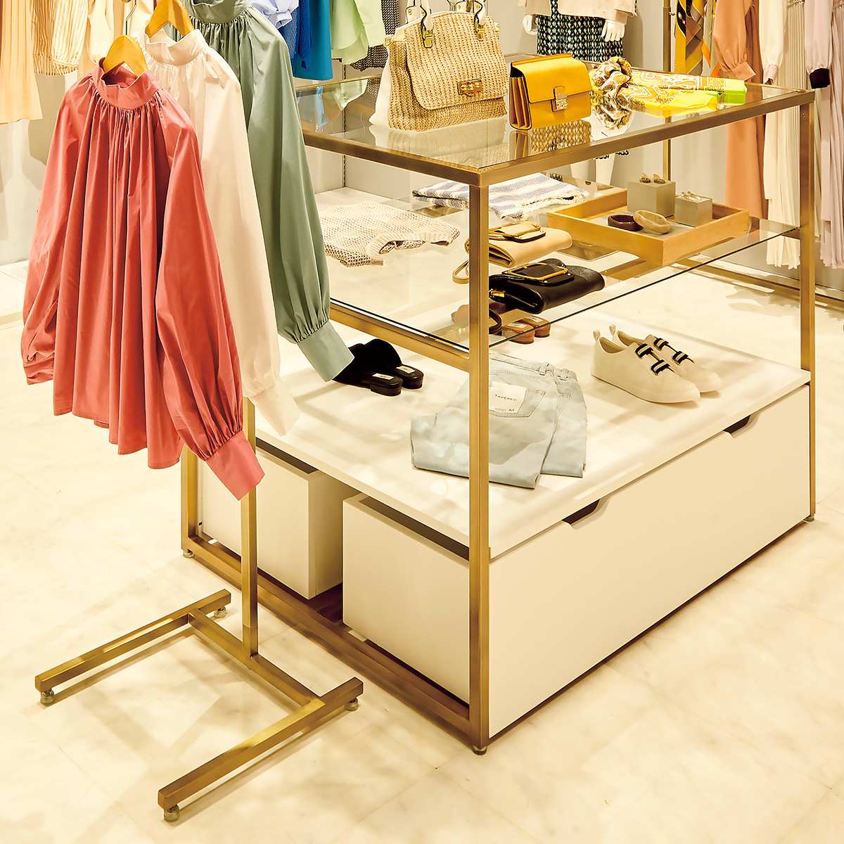 (1)ホワイト使用例