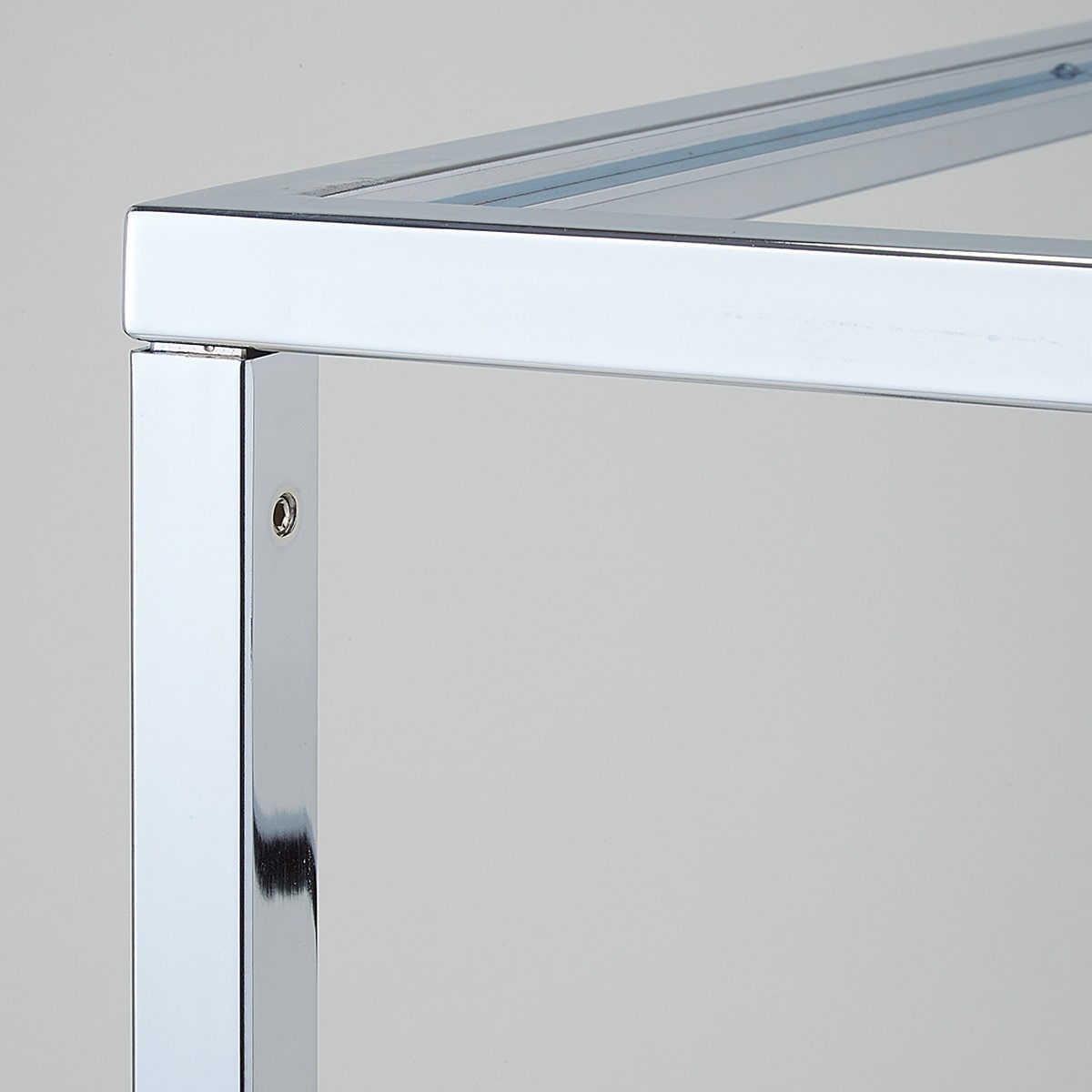 クロームメッキ仕上げ