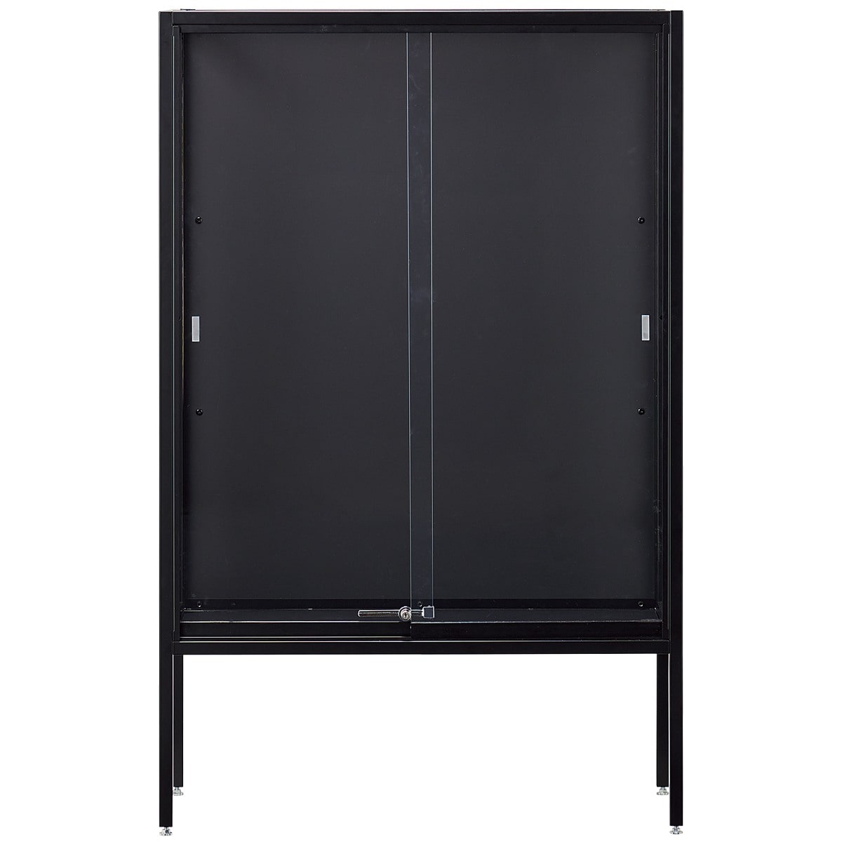 棚を取り付けていない状態