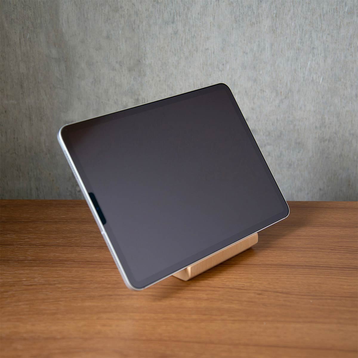 木製タブレットスタンド