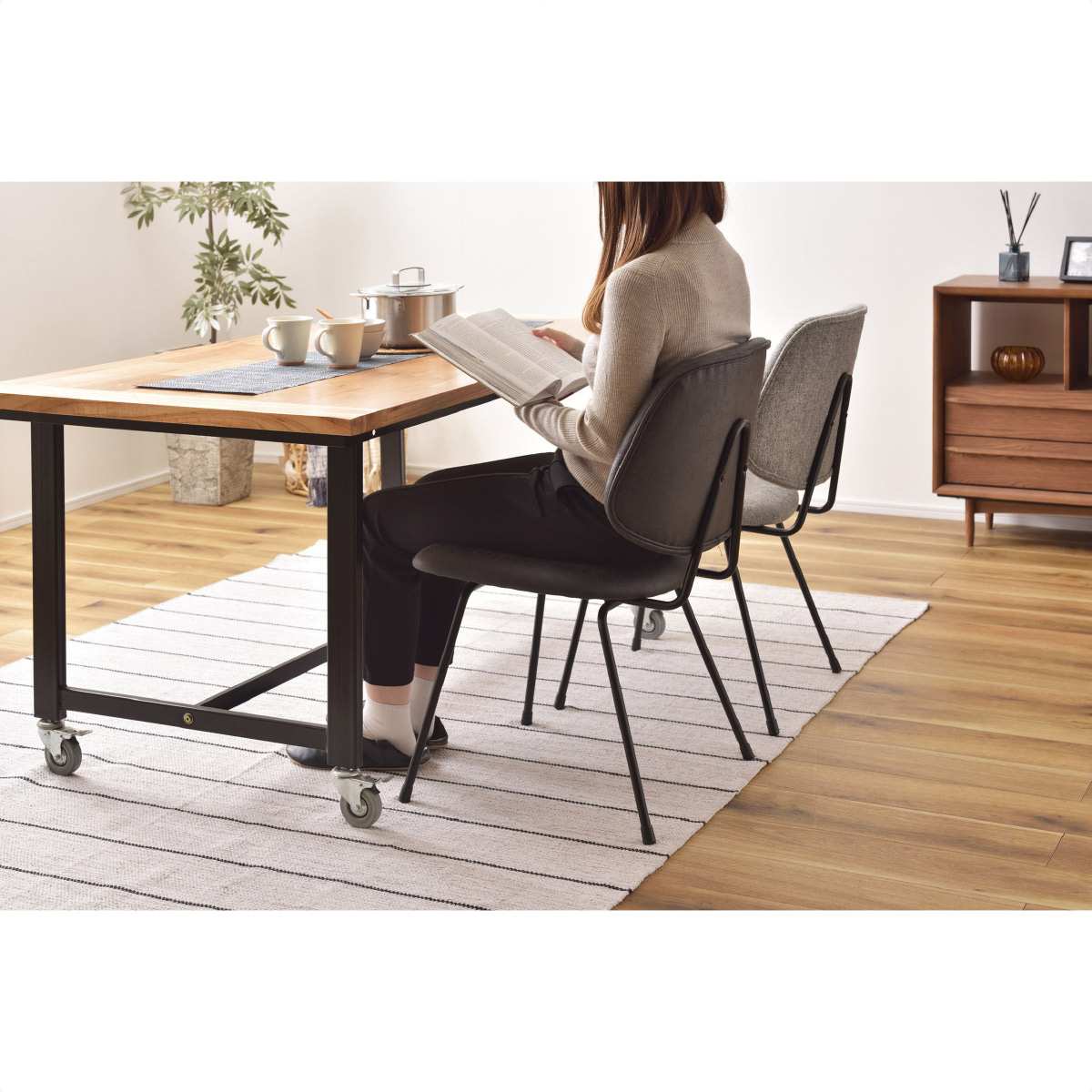 2脚 ダイニングチェア ブラック