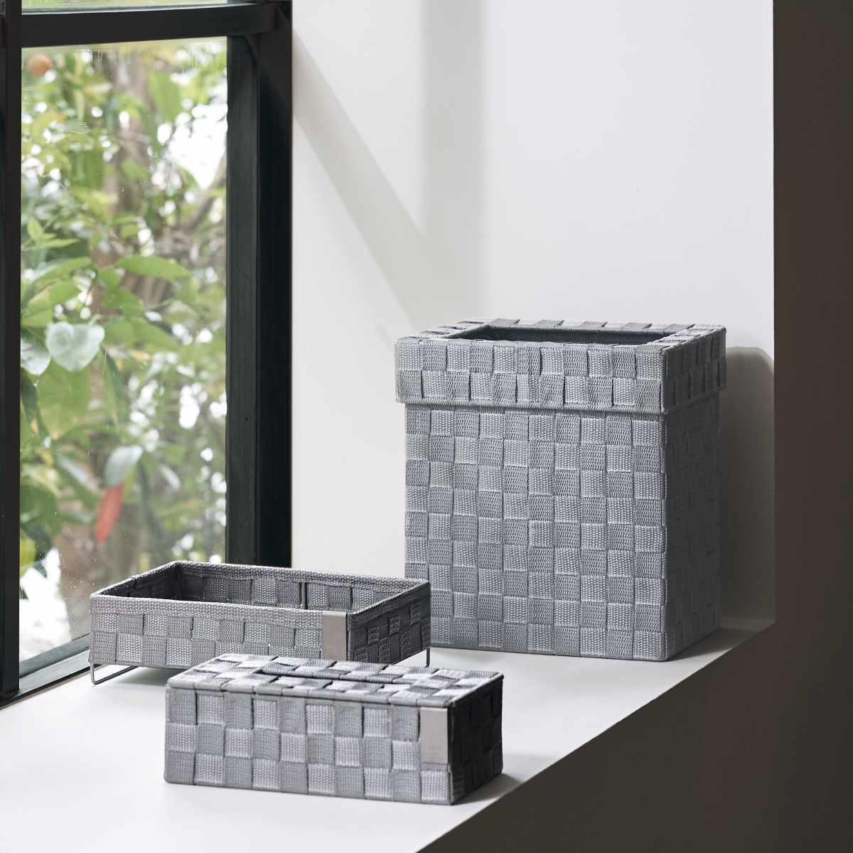 客室用ドライヤー置き ダークグレー