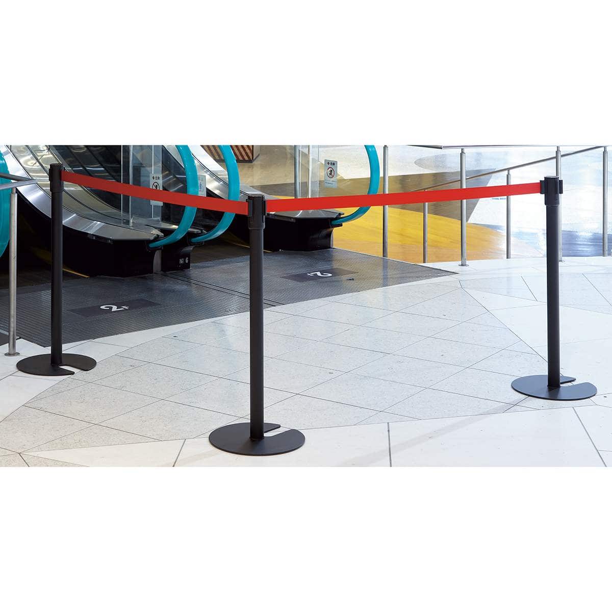 (4)ブラック本体1台×レッドベルト ×3使用例