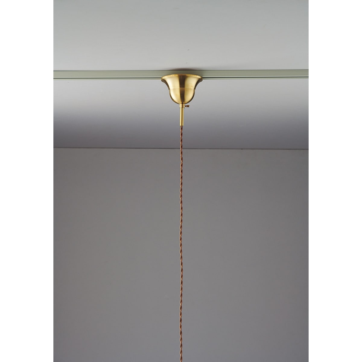 コード収納カバー部分