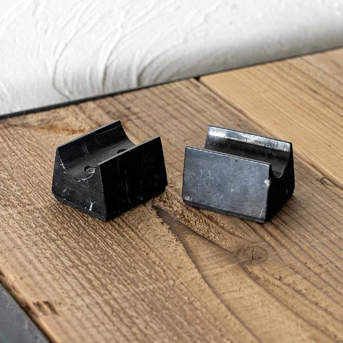 横置き用ベース ※画像はブラックです