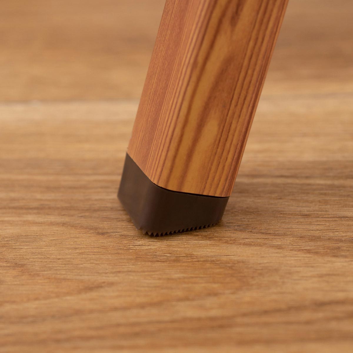 脚部部分アップ