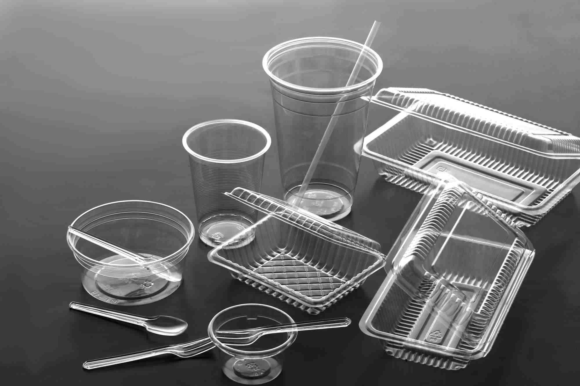 「プラスチック資源循環促進法」とは？ ポイントや事業者に求められる対策を解説