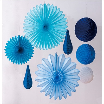 ブルーハニカム天井ディスプレイ